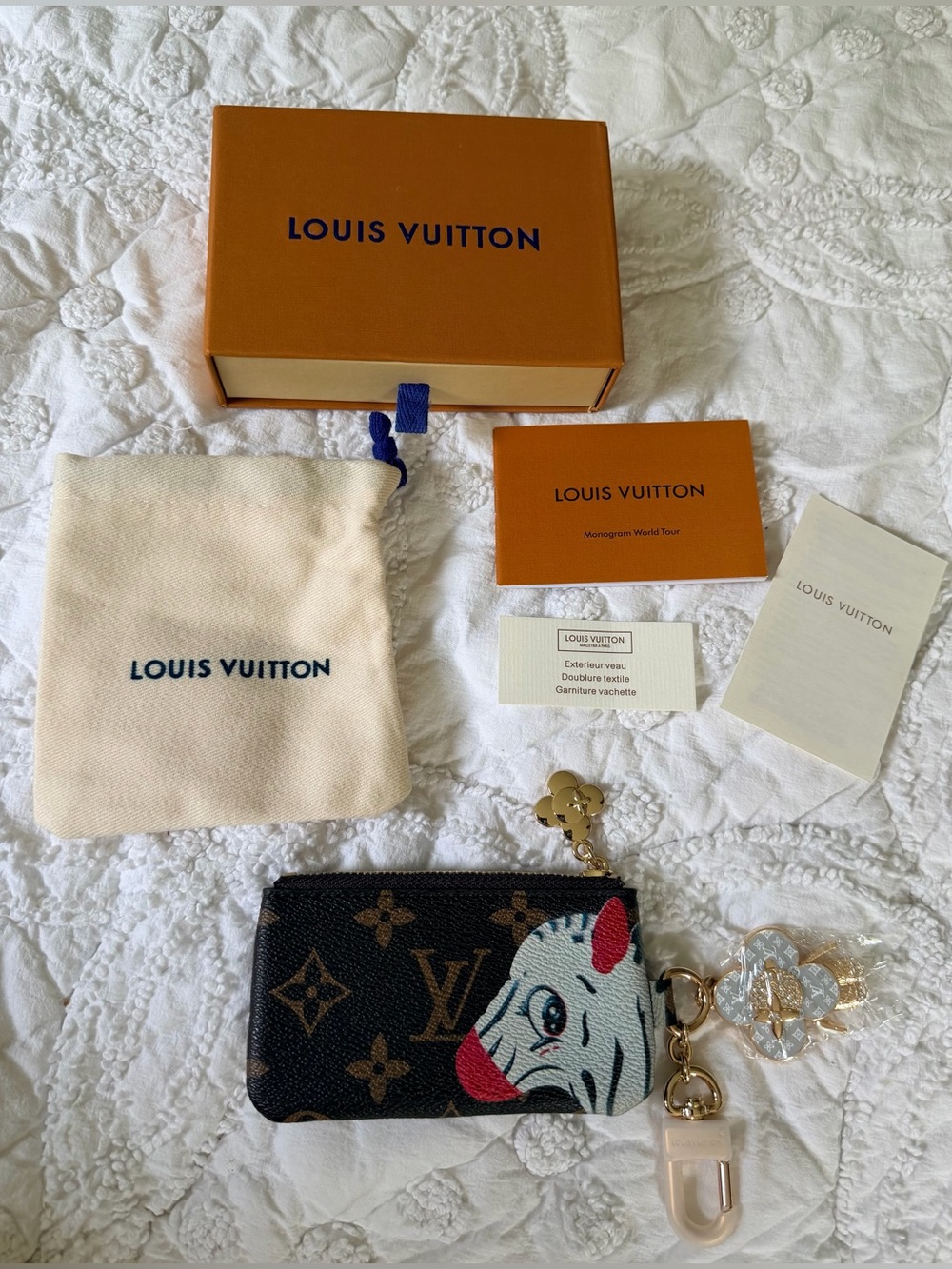Fashion Louis Vuitton x Sun Yitian Zebra Monogram Canvas Card Holder w Bag Charm